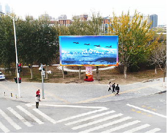 曲靖户外大屏广告投放要点。